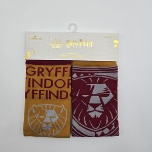 NEW Harry Potter Wizarding World Gryffindor Novelty Crew Socks One Size Fit Most